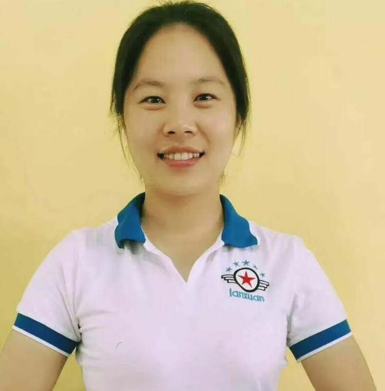 沪家云全能育儿嫂李阿姨本人形象照